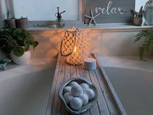 bath tub accessories